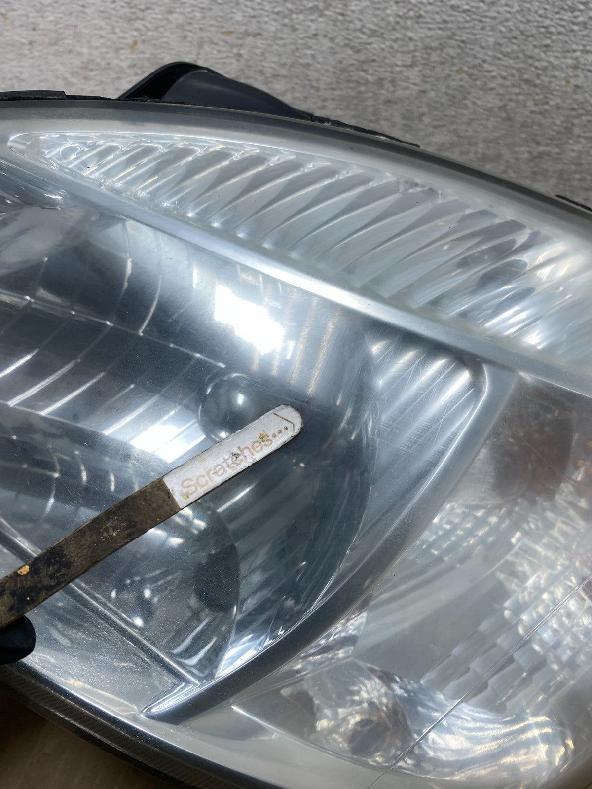 2006 2007 2008 Kia Rio Left Driver LH Side Halogen Headlight AJ2406 DW3