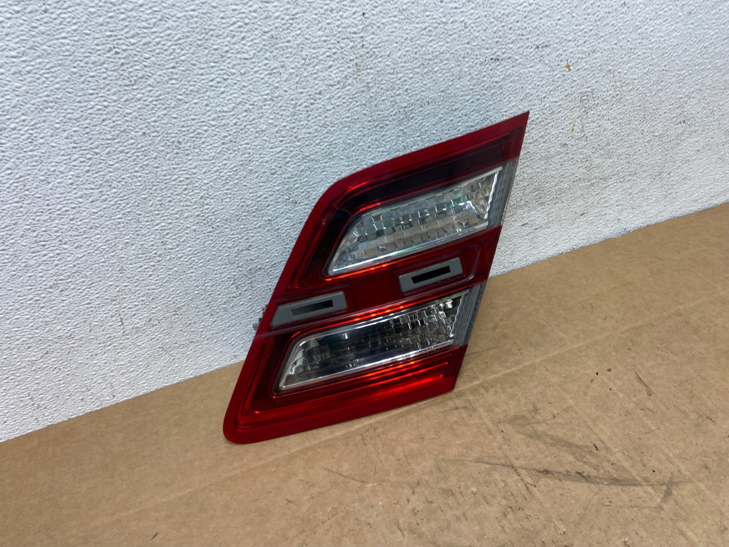 2013 to 2018 Ford Taurus Right Passenger Rh Side Tail Light Inner AD6259 LK2