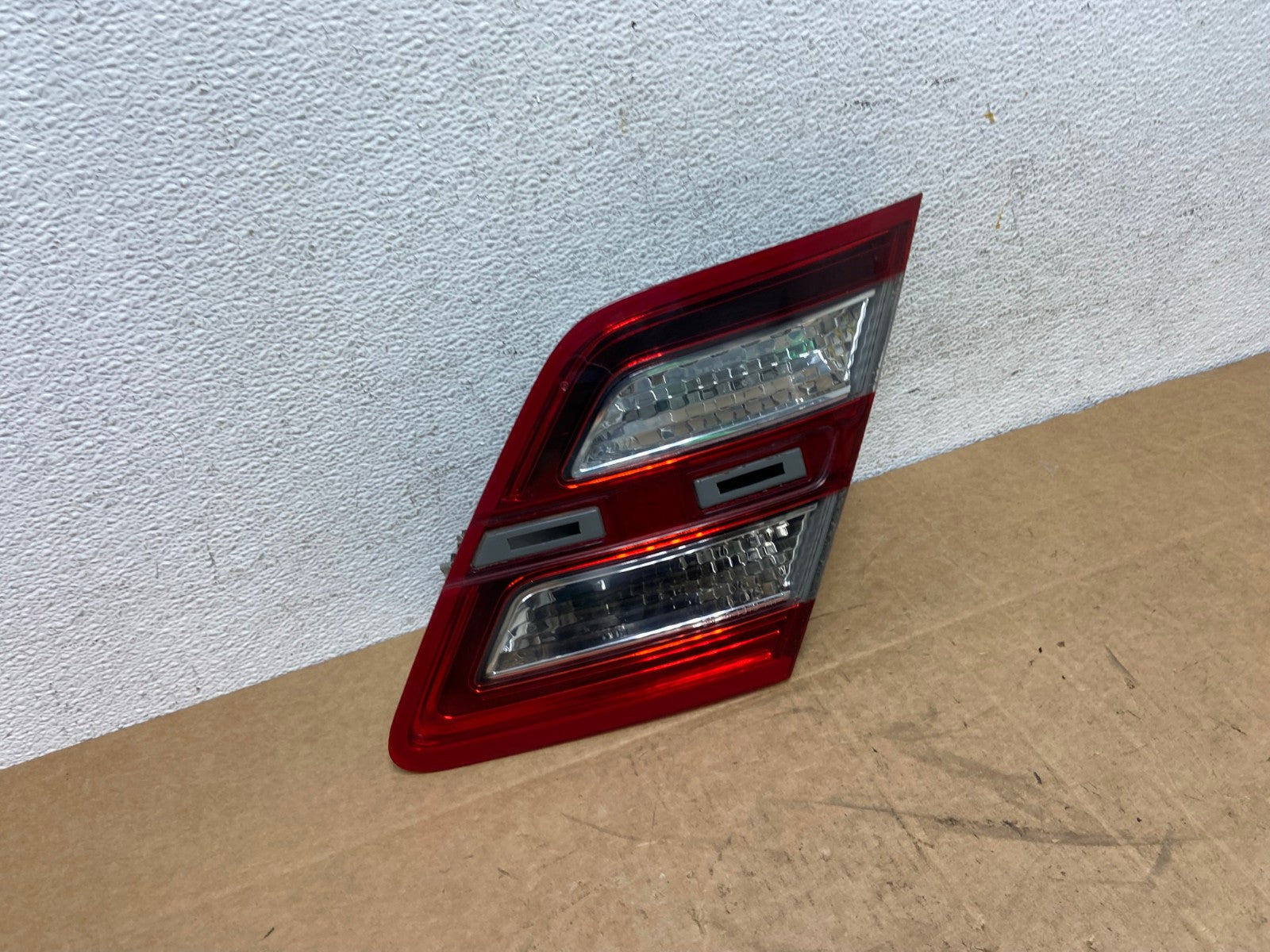 2013 to 2018 Ford Taurus Right Passenger Rh Side Tail Light Inner AD6259 LK2