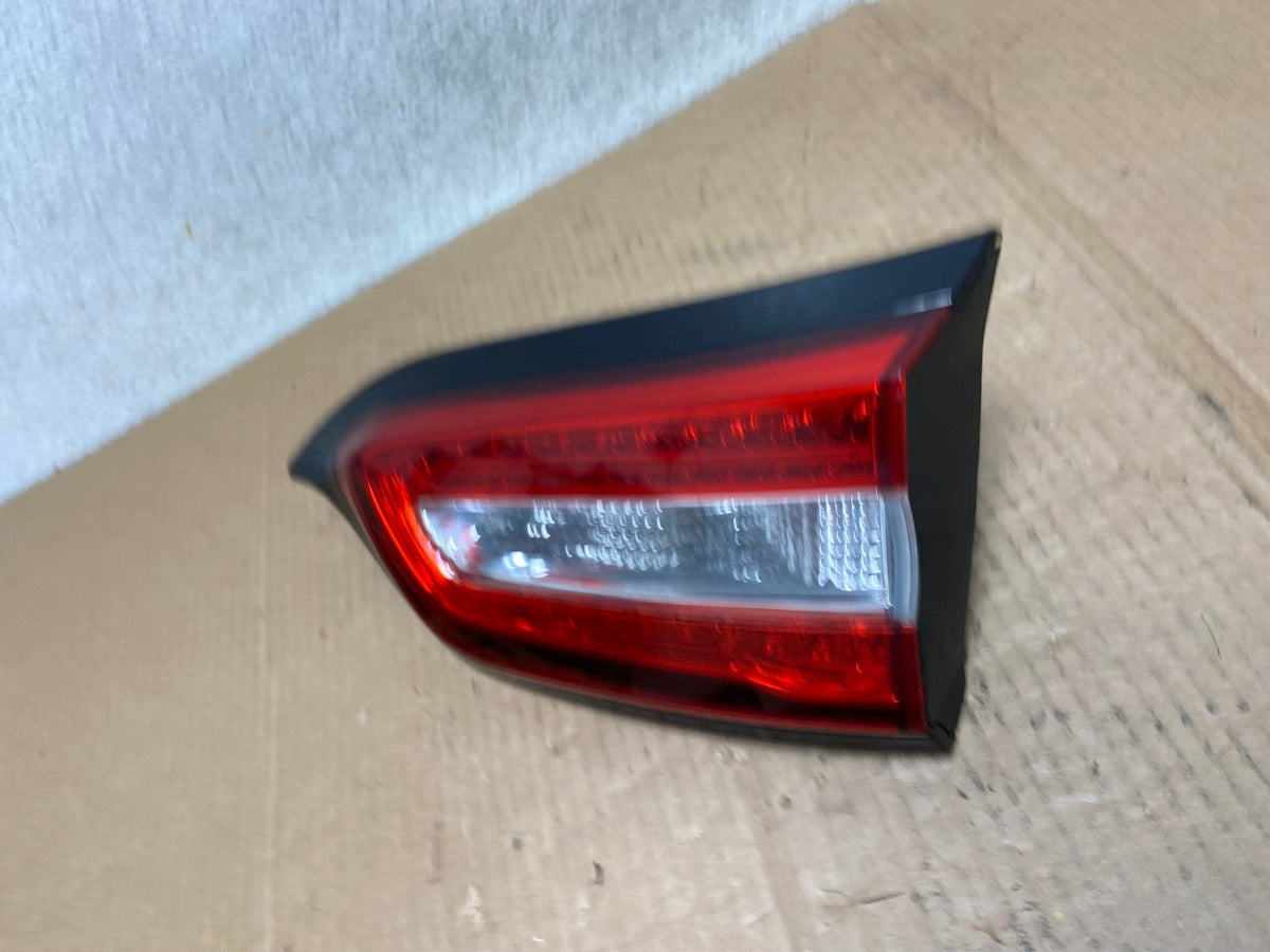 2014 to 2018 Jeep Cherokee Right Passenger Rh Inner Tail Light AI5872 LK1