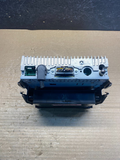 2004 to 2006 Mitsubishi Montero Audio Equipment Radio Receiver af3908 DG5