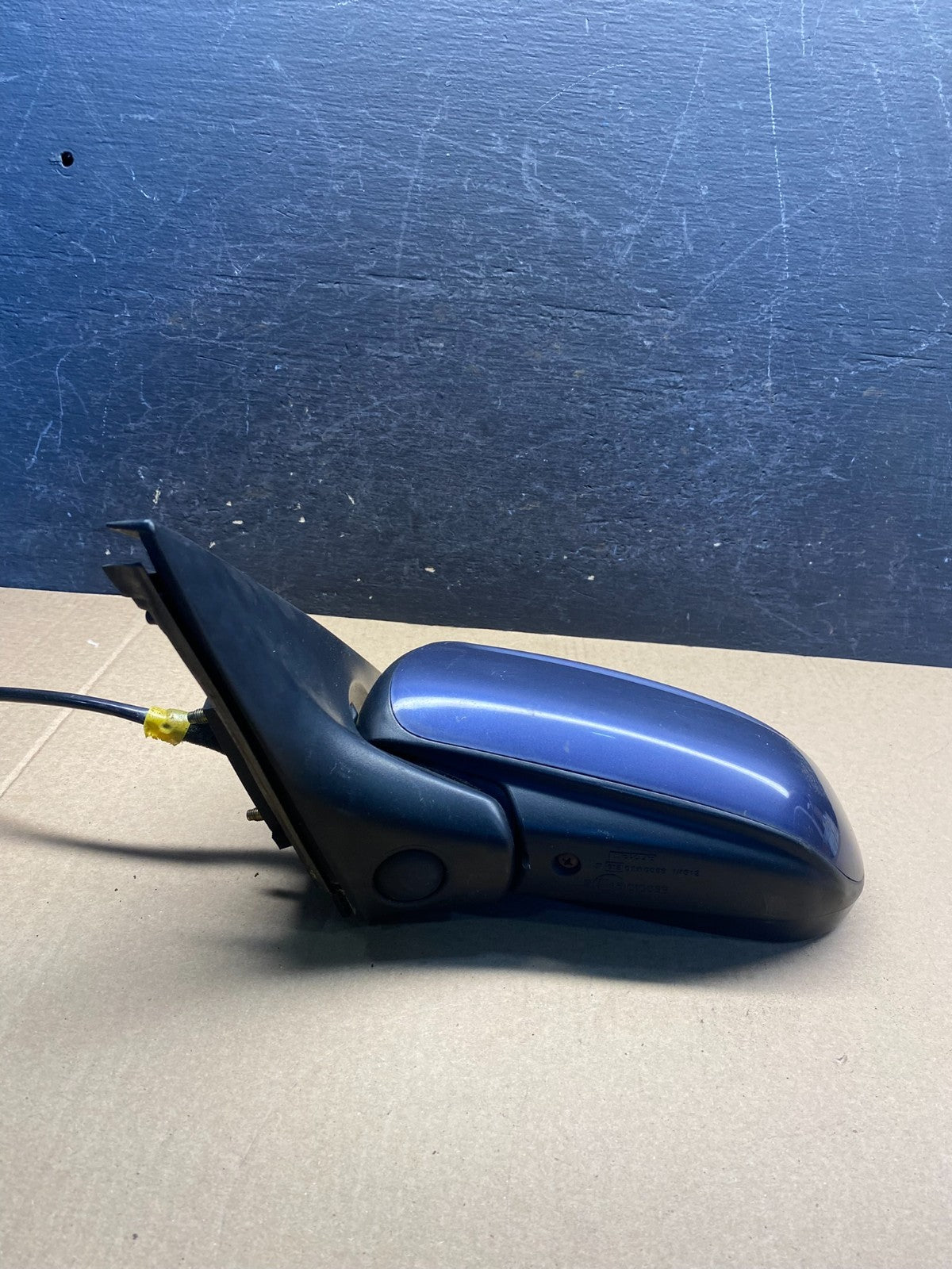1999 to 2003 Mazda Protege Right Passenger Side View Door Mirror ah3211 DG3