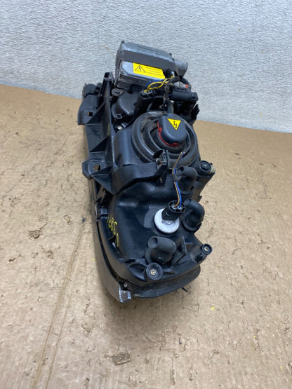 2001-2003 BMW E39 5 Series Headlight Right Passenger Side XENON OEM V3871 DW9