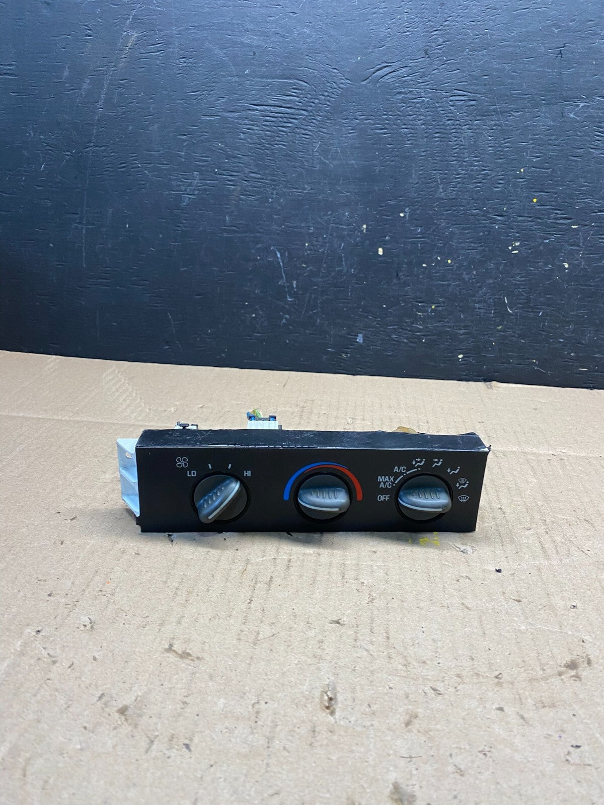2001 - 2007 GMC Chevrolet Express 1500 Climate Control A/C M6449 DG0