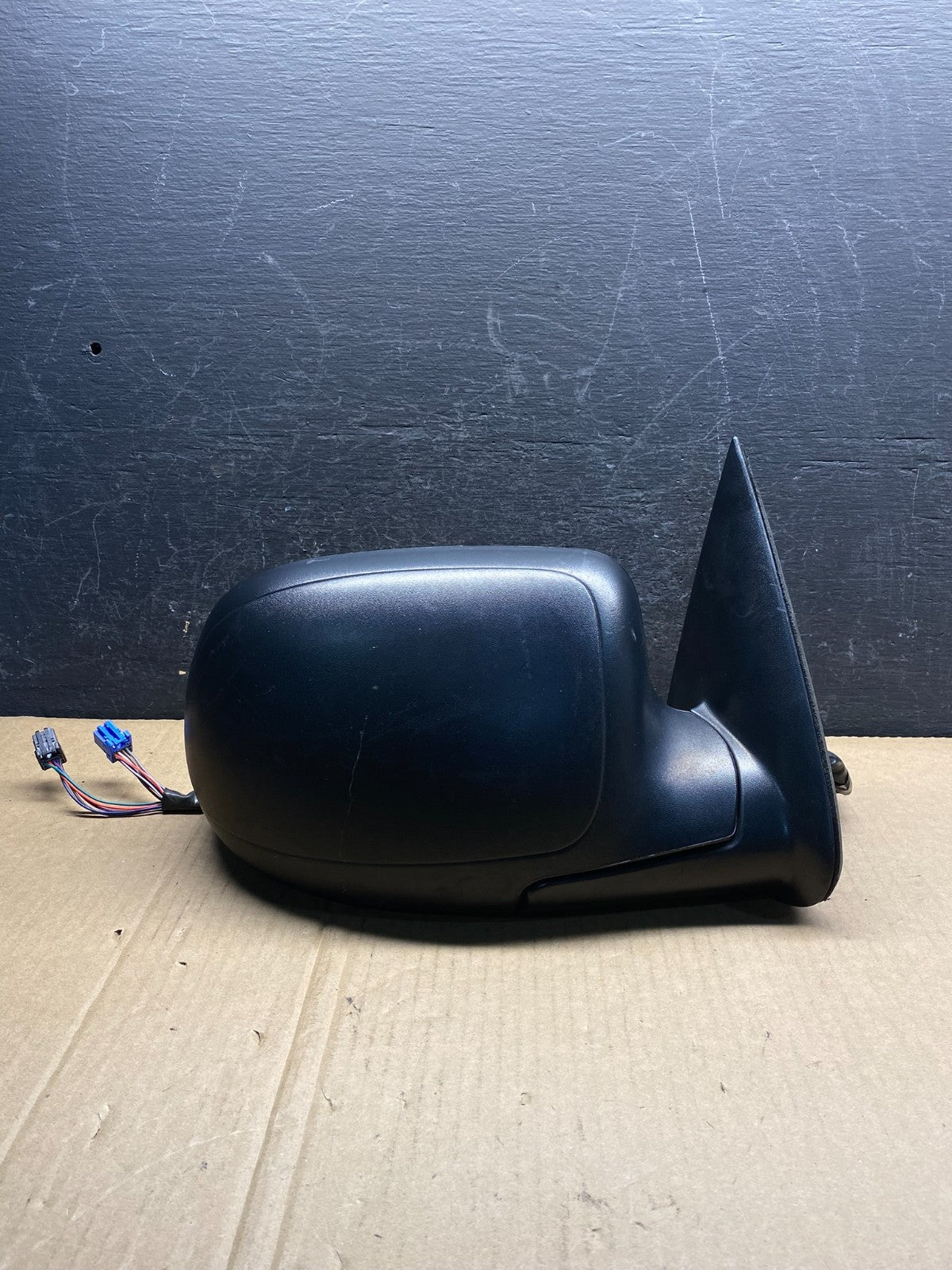 2003-2006 Chevrolet Tahoe Right Passenger Turn Signal View Door Mirror AG3702 MS0