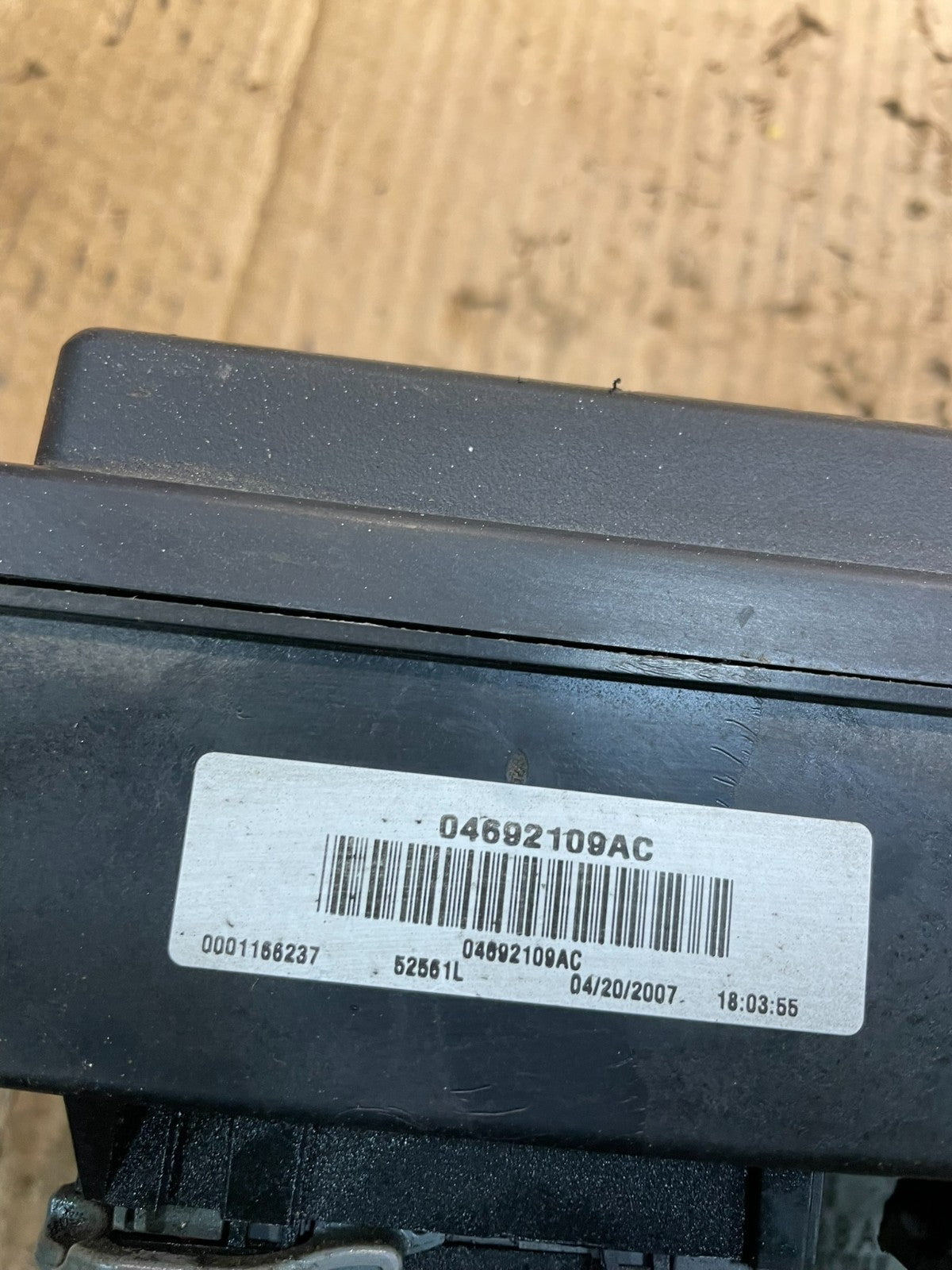 2007 Jeep Grand Cherokee Fuse Box BCM Body Control Module Oem x4292 DG7