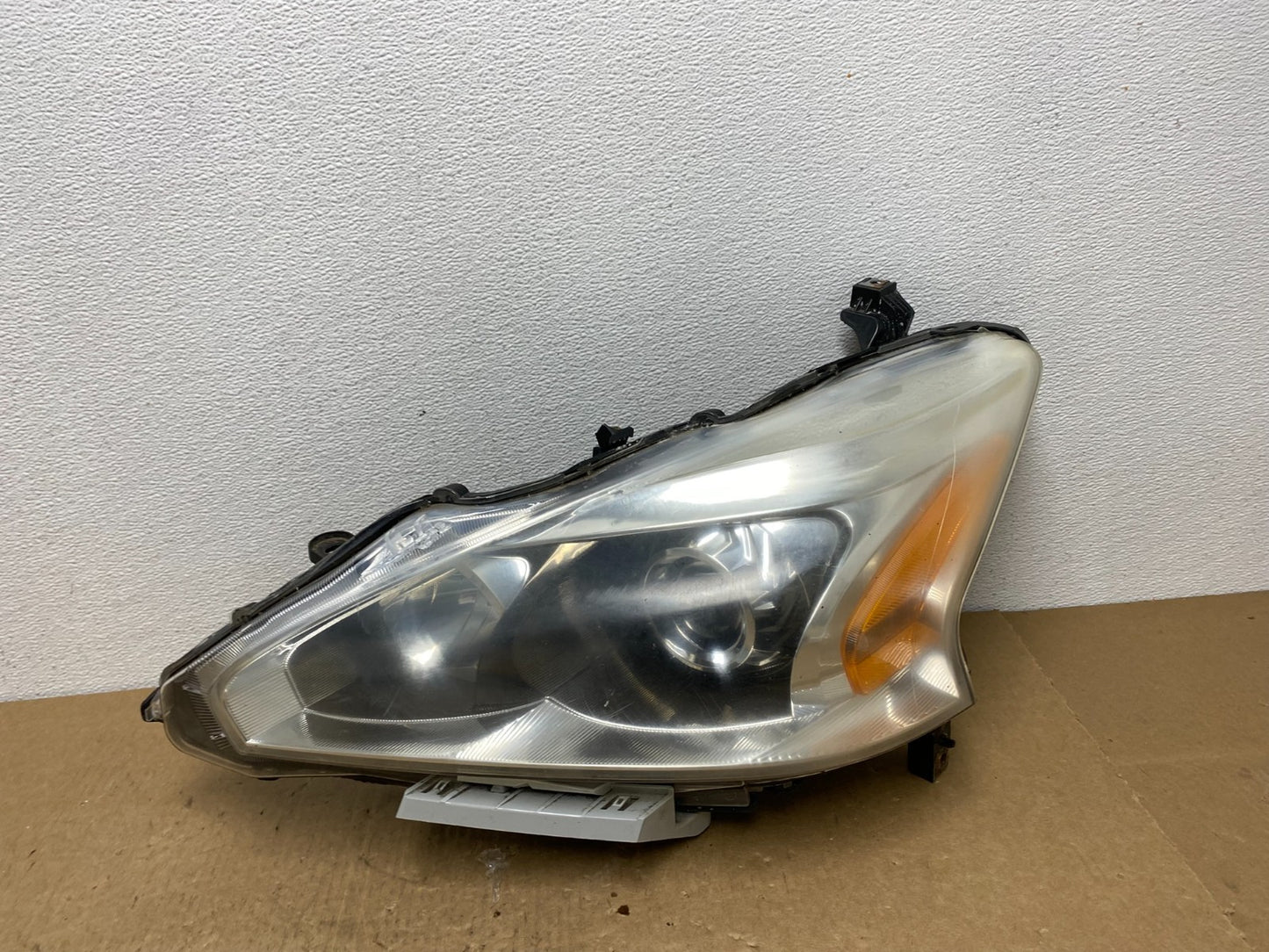 2013 2014 2015 Nissan Altima Left Driver LH Side Halogen Headlight TYC AC1368 DW0
