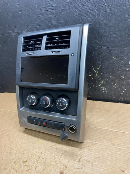2008 to 2012 Jeep Liberty Dash Climate Temperature Control Radio Bezel W3072 DG1