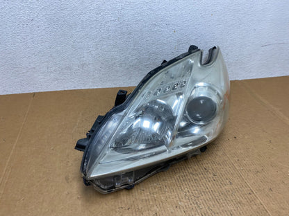 2010 - 2011 Toyota Prius Left Driver LH Halogen Headlight AE1175 DW2