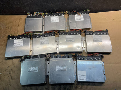 Mix of 10 Mercedes ECM Engine Computer Module X8657 PS0