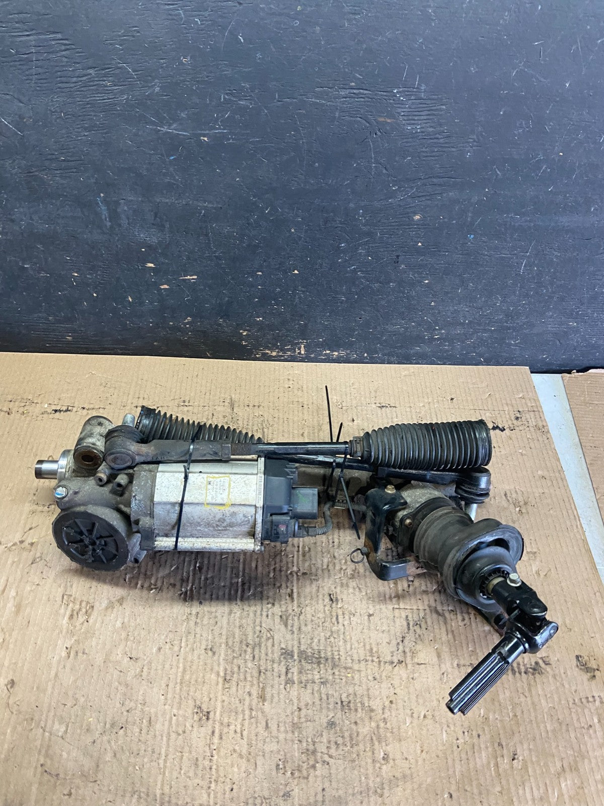 2013 2014 Buick Regal Power Steering Gear 13376583 Q3269 PS1