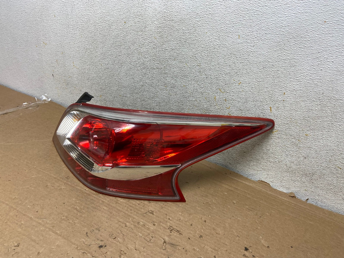 2013 2014 2015 Nissan Altima Right Passenger RH Side Tail Light AH8975 LK2