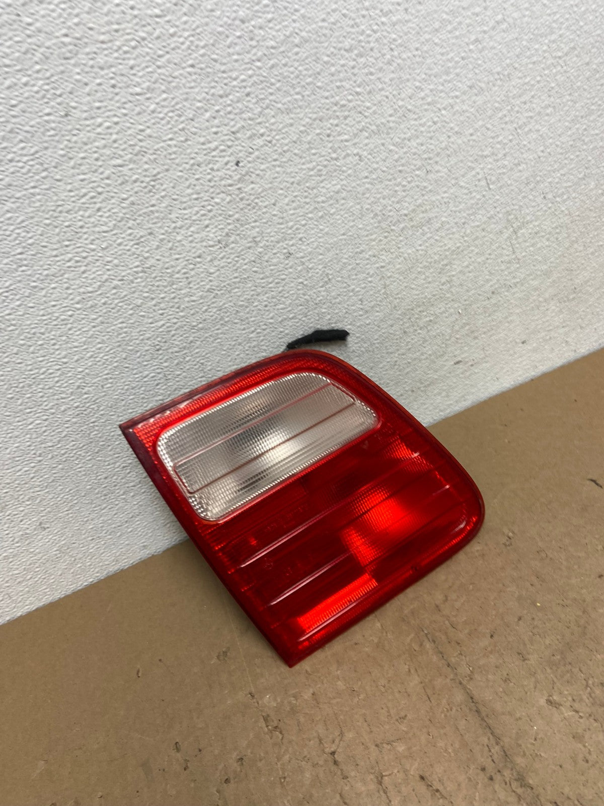 1995-1999 Mercedes-Benz E W210 Wagon Left Driver LH Tail Light Inner AC6036 LK2