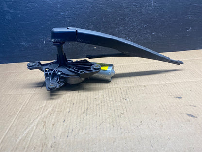 2011 to 2019 Ford Explorer Rear Windshield Wiper Motor AD5074 DG1