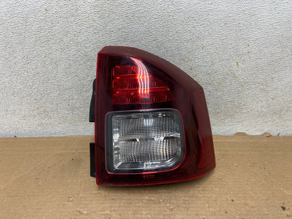2014 - 2017 Jeep Compass Right Passenger Side Tail Light AH8976 LK0