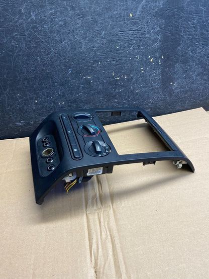 2004 to 2008 Ford F150 Radio Climate Dash Bezel Surround Black ai5929 DG2