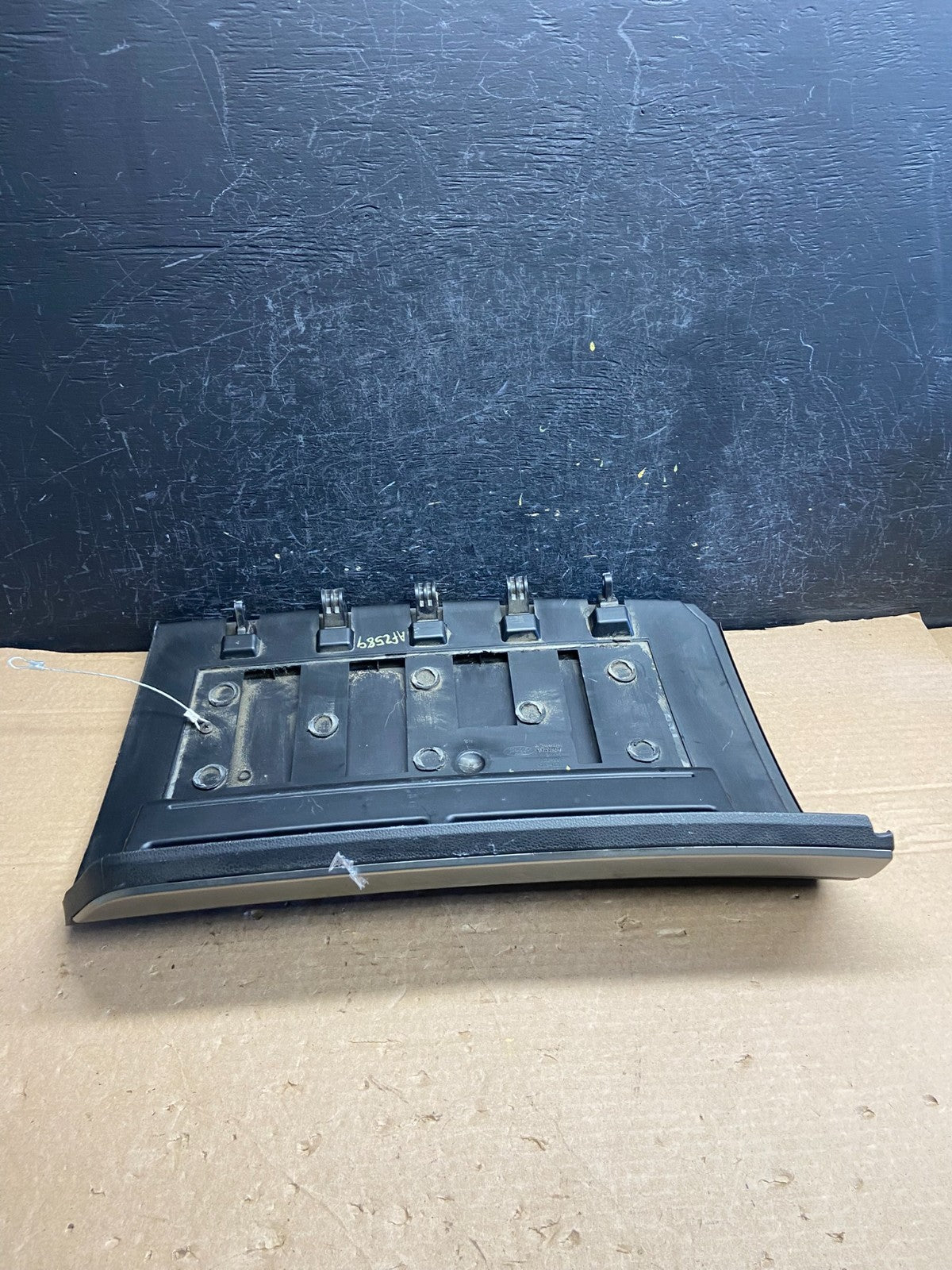 2011 to 2019 Ford Explorer Front Right Passenger Storage Glove Box AF2589 DG7