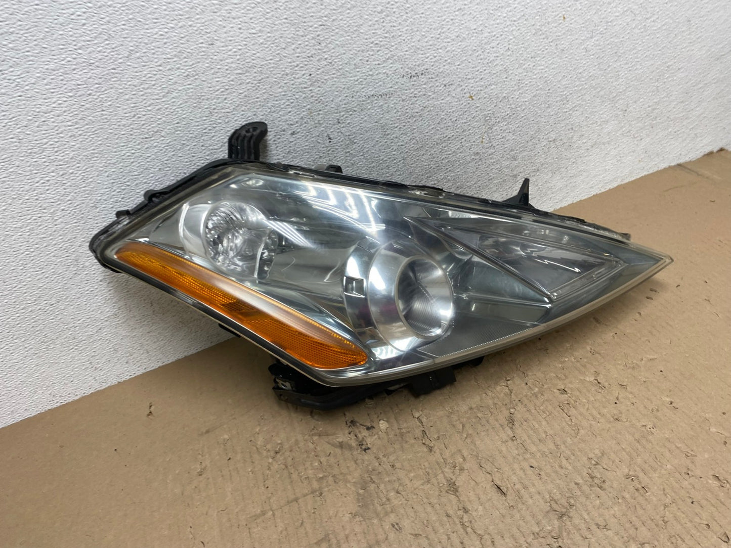 2003 to 2007 Nissan Murano Headlight Xenon HID Right Passenger AE8904 LK2