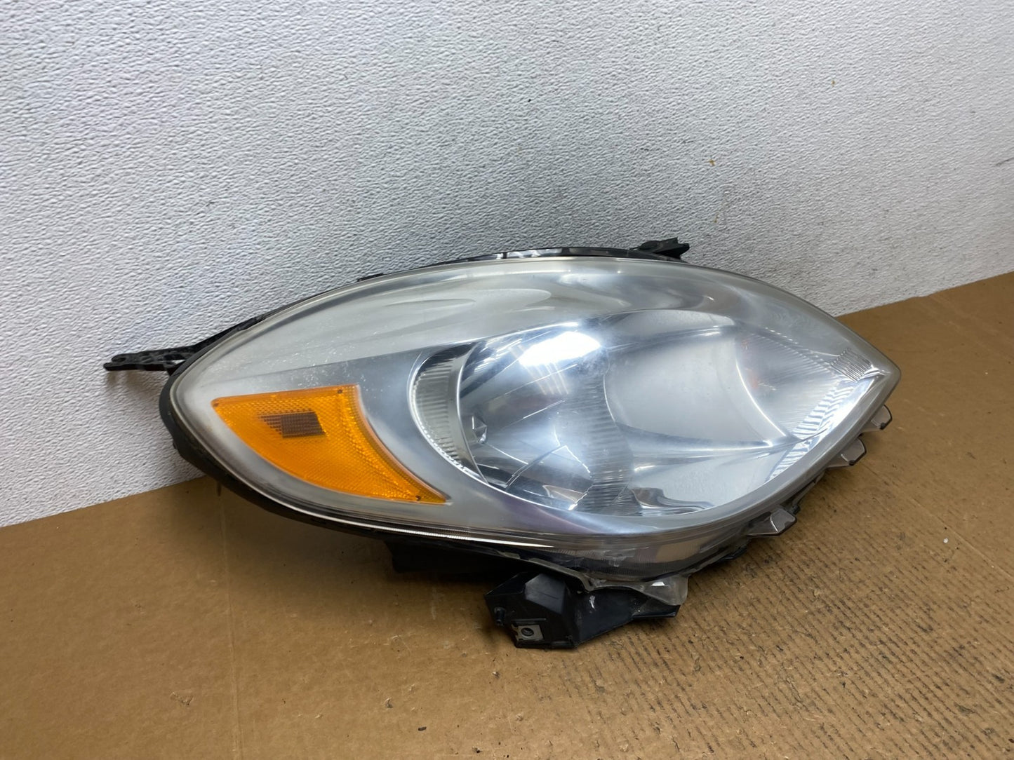 2012 2013 2014 Nissan Versa Sedan Headlight Right Passenger Rh AE0641 DW2