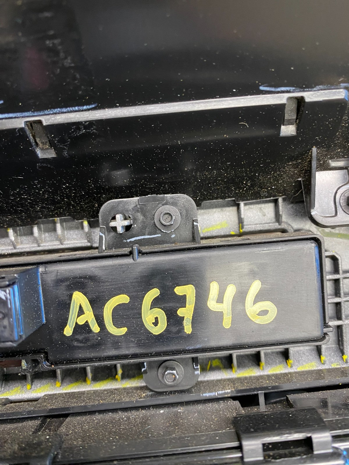 2009 2010 Dodge Journey Center Dash A/C AC Climate Control Bezel Trim AC6746 DG7