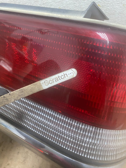 1988 - 1991 Plymouth Acclaim Right Passenger RH SIde Tail Light OEM Q7931 DW3