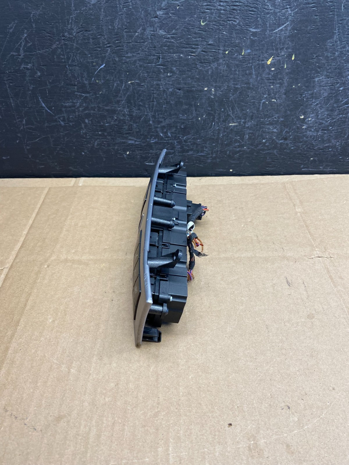 2005-2009 Mercedes W209 CLK350 CLK550 Door Lock ESP Hazard Control AD2079 DG2