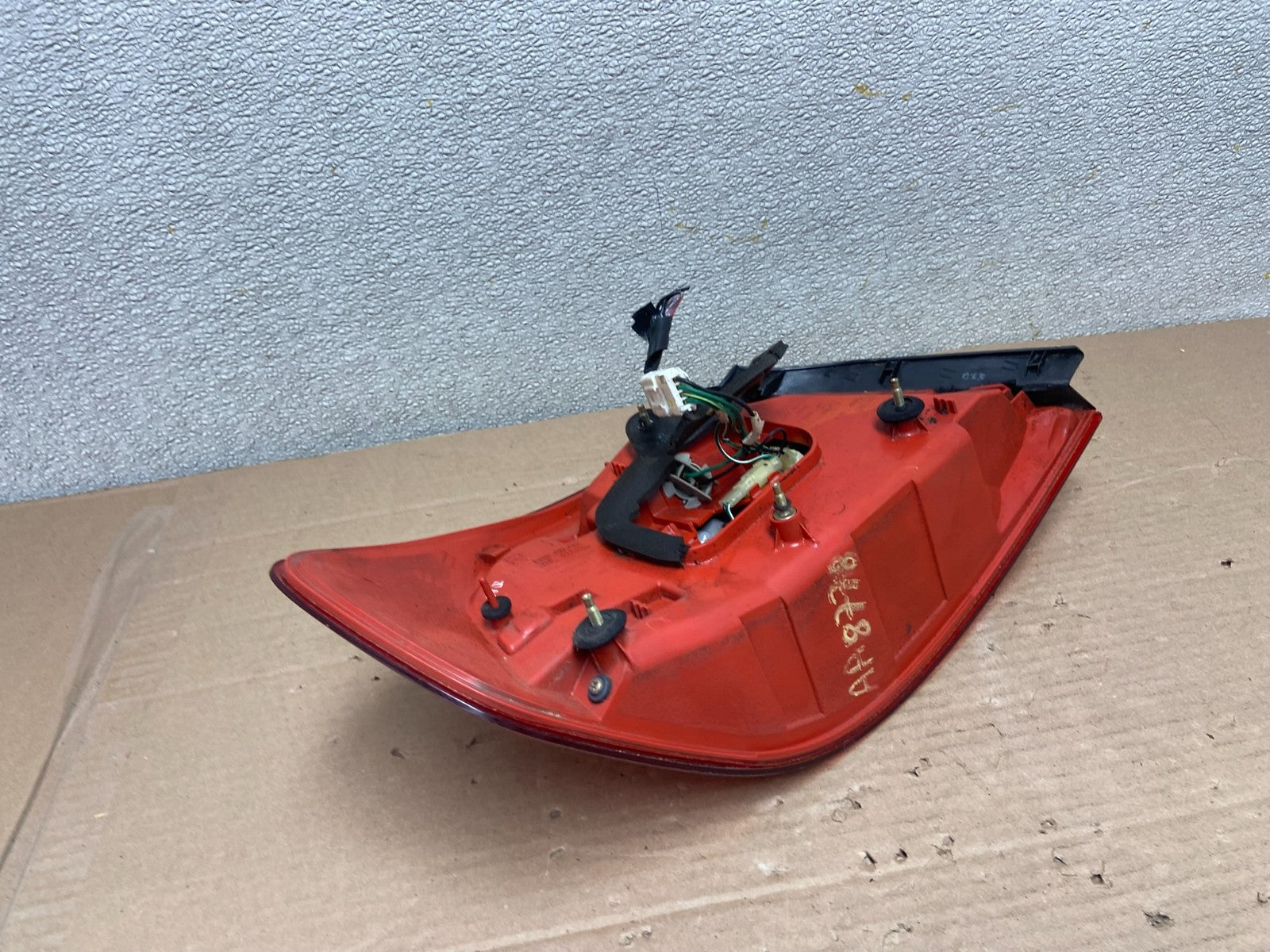 2005 to 2006 Infiniti G35 Right Passenger Side Tail Light OEM AA8778 LK4