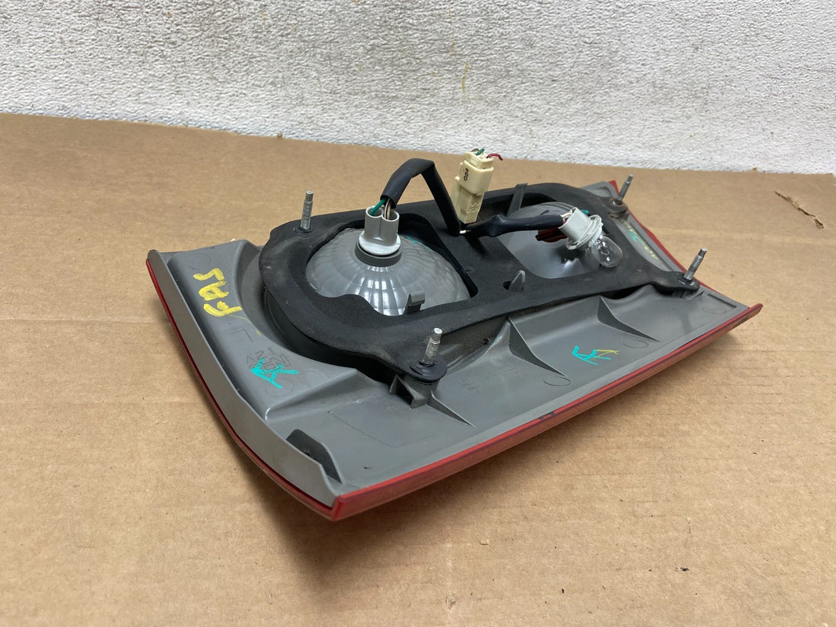 2006 - 2010 Toyota Sienna Left Driver Lh Side Inner Tail Light AH3086 DW4