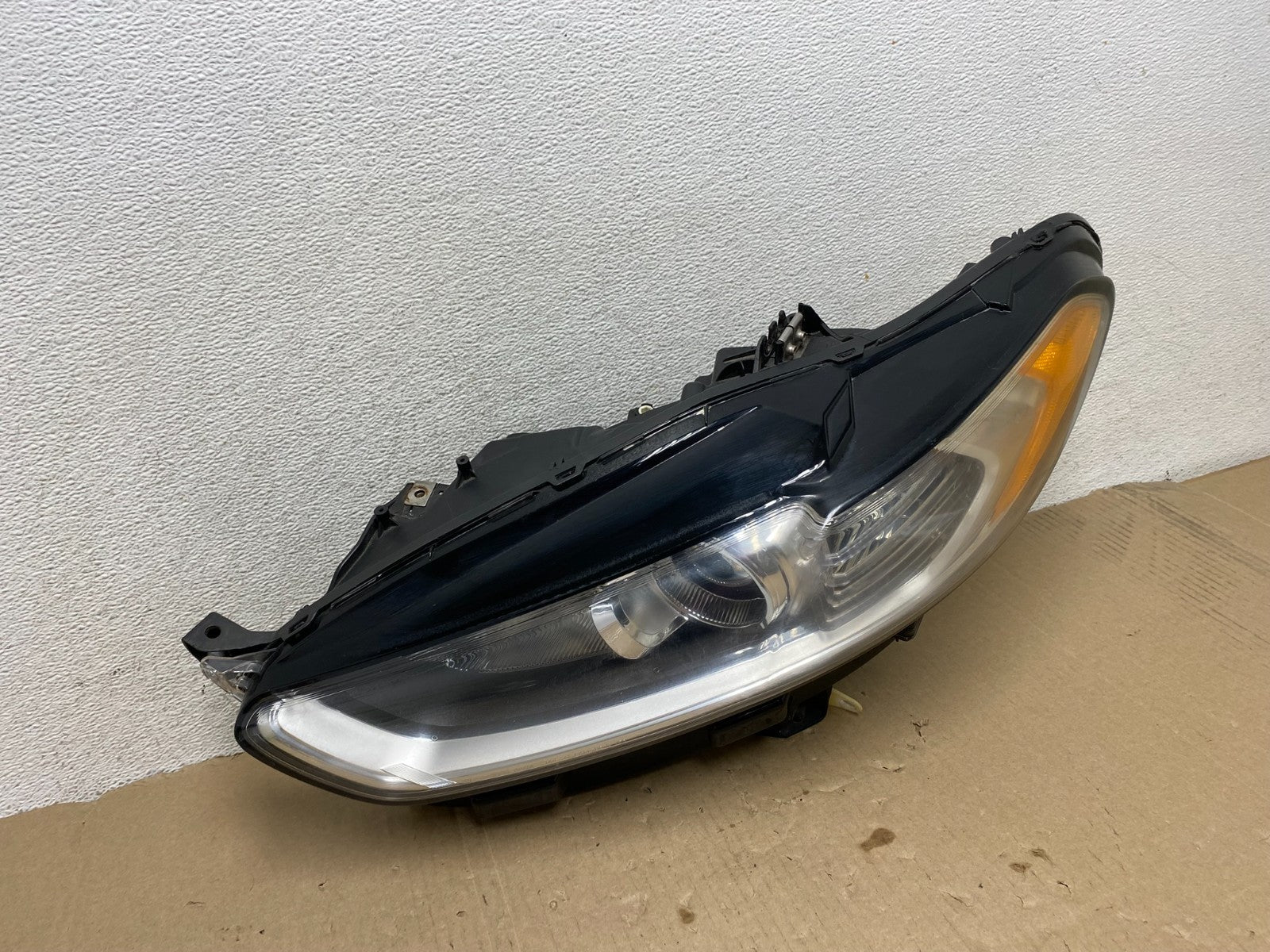 2013 to 2016 Ford Fusion Left Driver Lh Side Headlight TYC AG6896 DW2