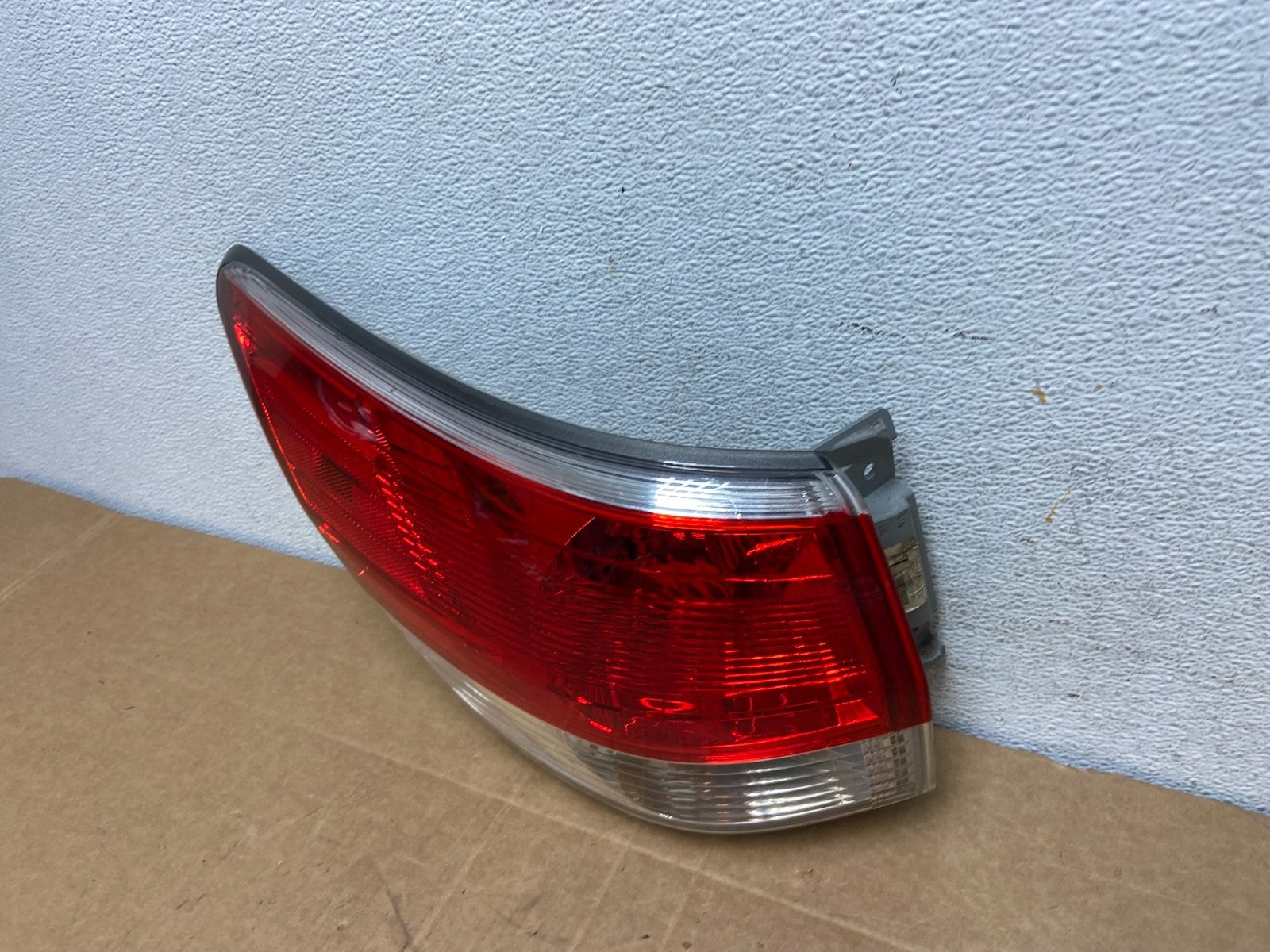 2013 to 2016 Nissan Pathfinder Left Driver Lh Side Tail light AD6052 DW1