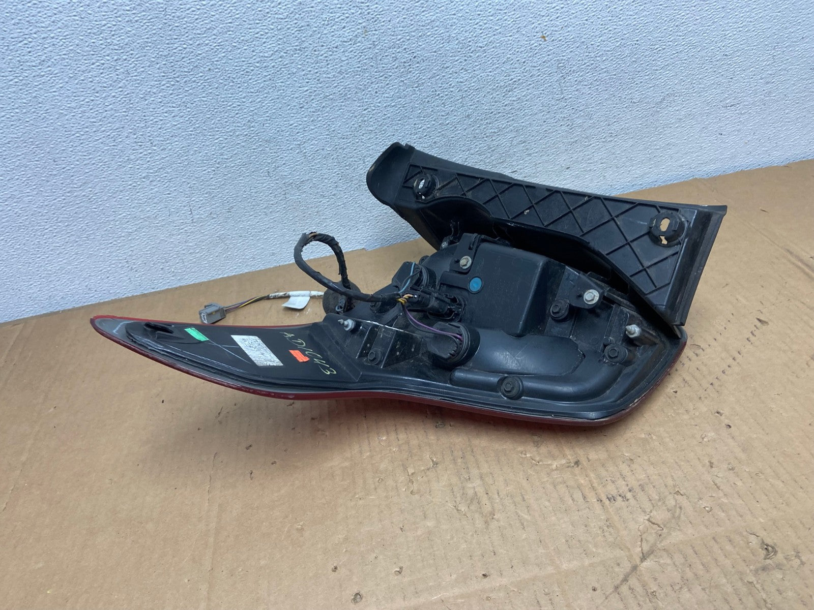 2016 -2019 Ford Explorer Right Passenger Side Rh Tail light AD1043 LK8
