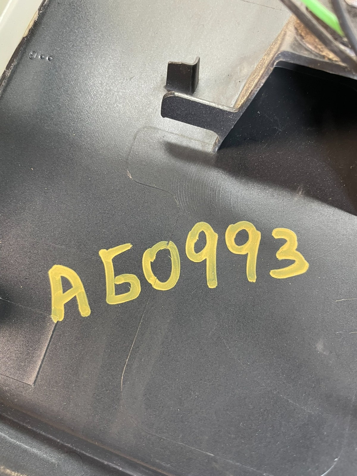 2003-2007 Cadillac CTS Trunk Panel Lid Backup License Plate 3rd Light AG0993 DG5