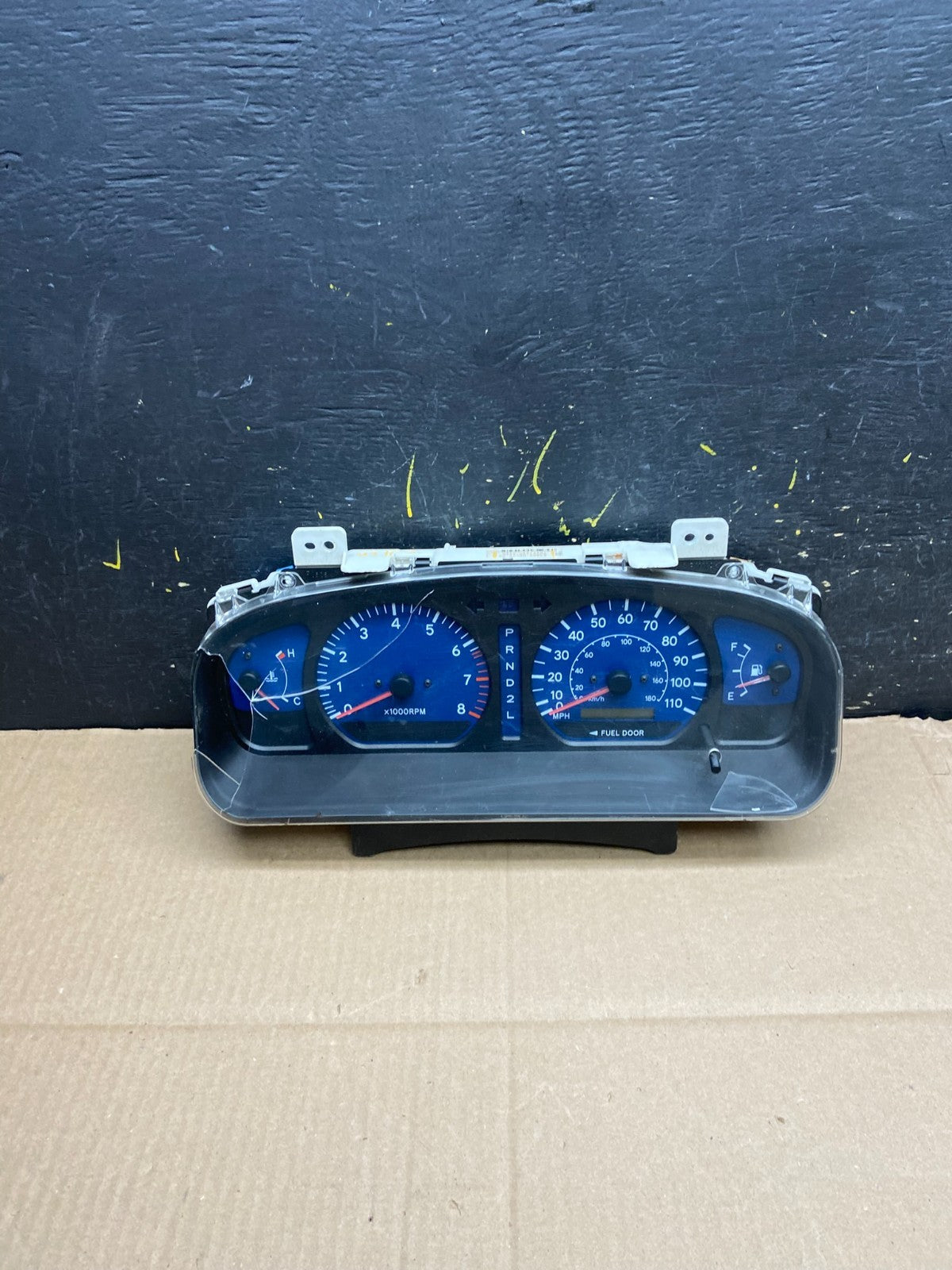 2001 2003 Toyota Sienna Speedometer Cluster Gauge Y2107 DG0