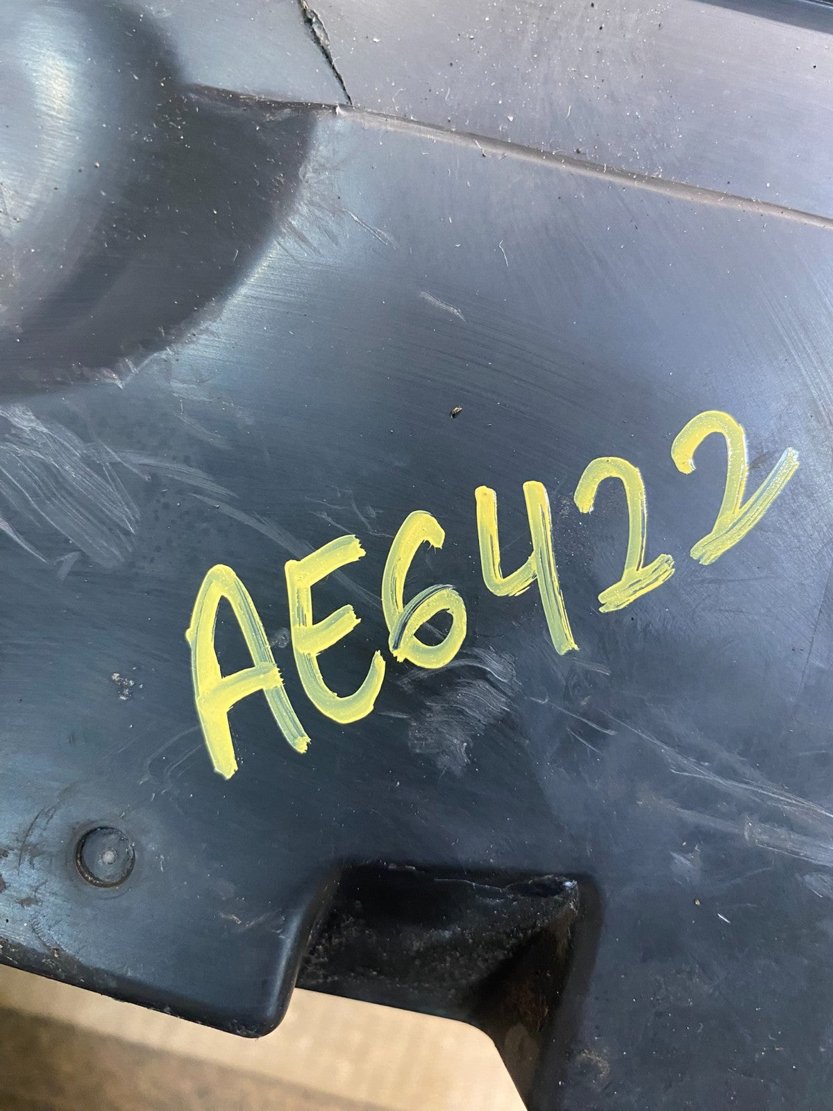 2007 to 2010 Toyota Tundra Under Hood Fuse Box Relay AE6422 DG7