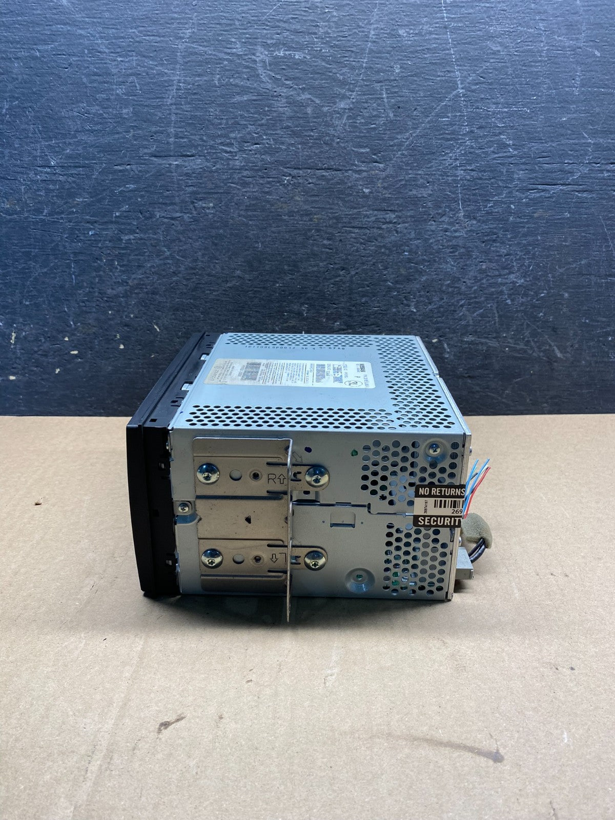 2013 - 2017 Nissan NV200 AM/FM Radio CD Player AM/FM ah7405 DG1