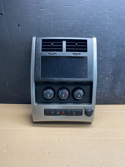2008 to 2012 Jeep Liberty Dash Climate Temperature Control Radio Bezel AG0035 DG0