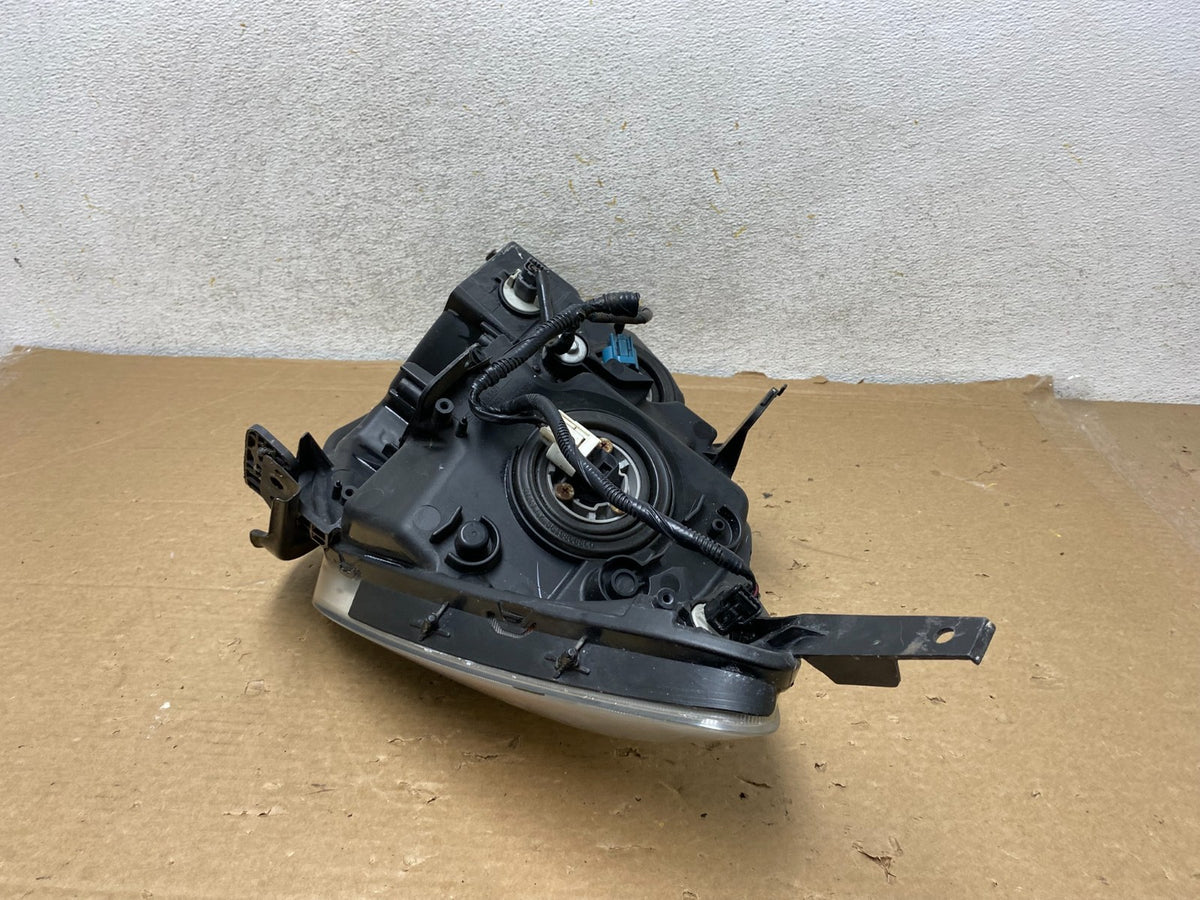 2005 2006 2007 Honda Odyssey Right Passenger RH Side Halogen Headlight AH8880 DW9