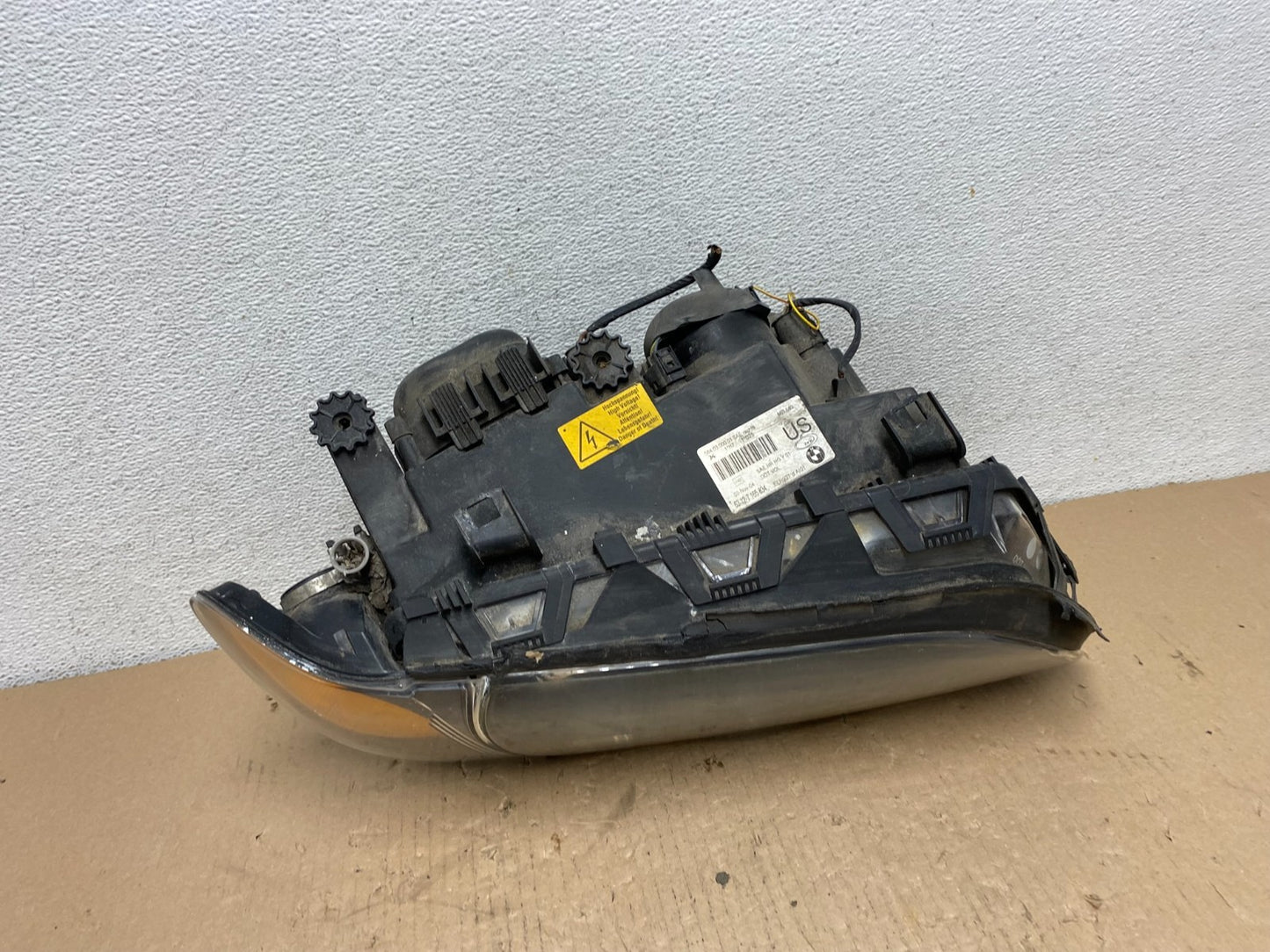 2002 - 2005 BMW 3 E46 Sedan Right Passenger RH Xenon HID Headlight AF3208 DW5