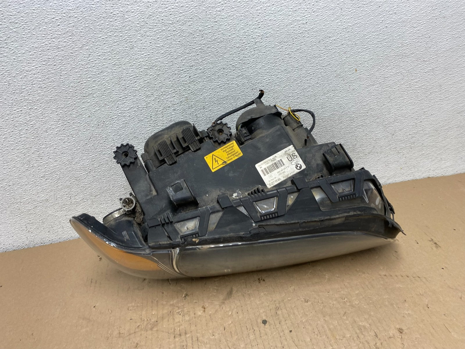 2002 - 2005 BMW 3 E46 Sedan Right Passenger RH Xenon HID Headlight AF3208 DW5