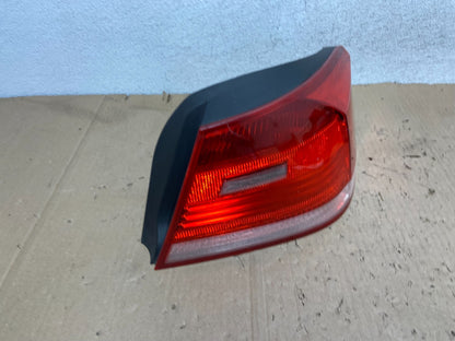 2007 - 2010 BMW M3 328i 335i Convertible Right Passenger Tail Light AE93662