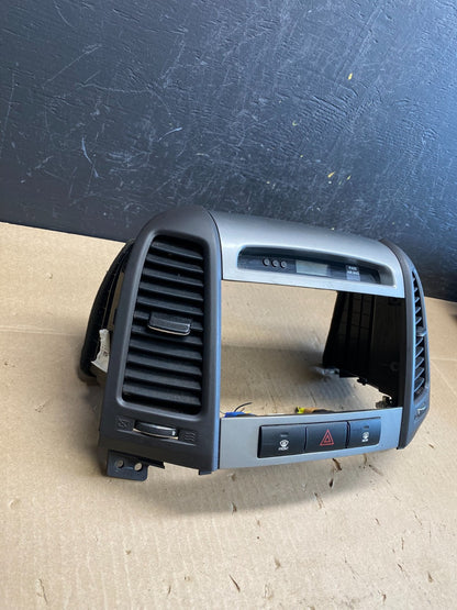 2007 to 2009 Hyundai Santa Fe Center Dashboard Radio Bezel Trim AC6325 DG2