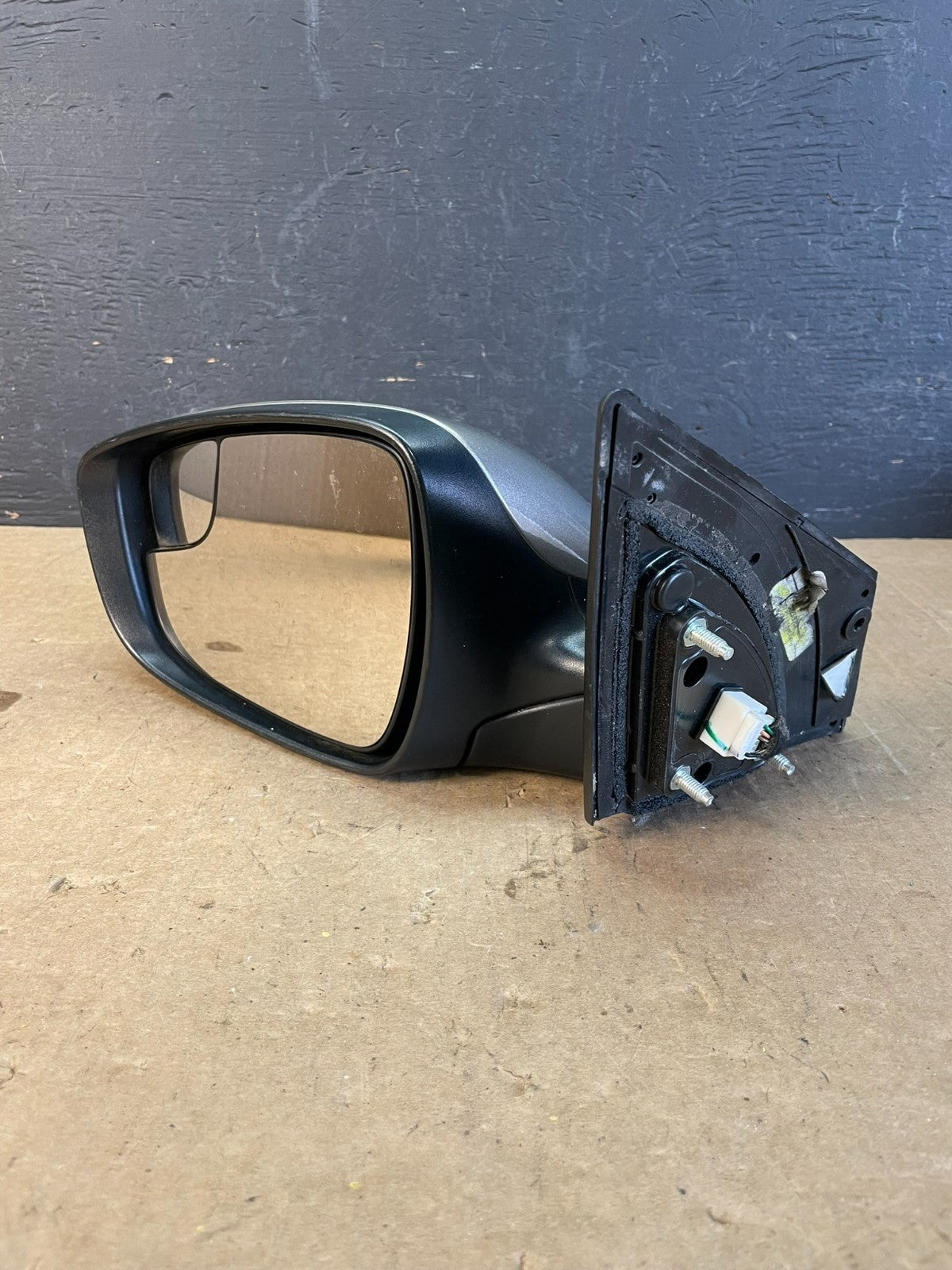 2012 to 2014 Hyundai Elantra Left Driver Side View Door Mirror ad0380 DG2