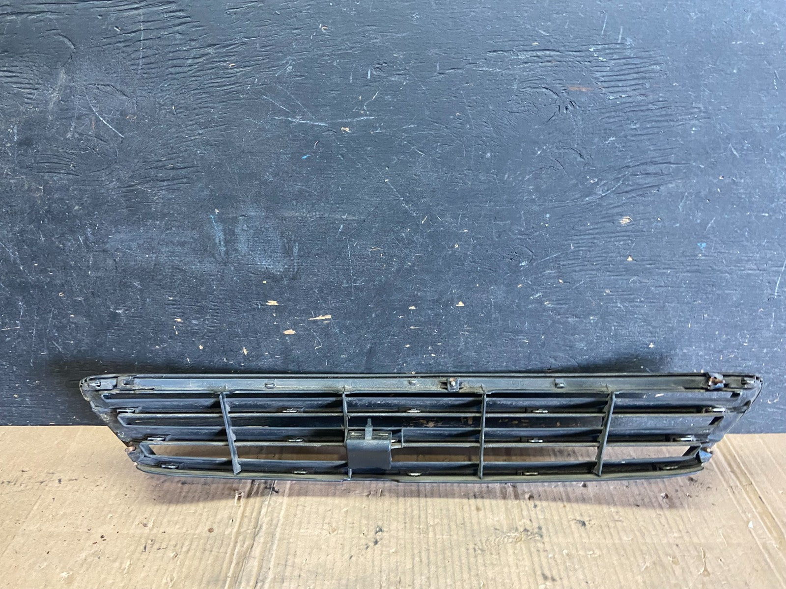 2002 to 2004 Lexus ES330 ES300 Front Upper Grill Grille P8638 DG3