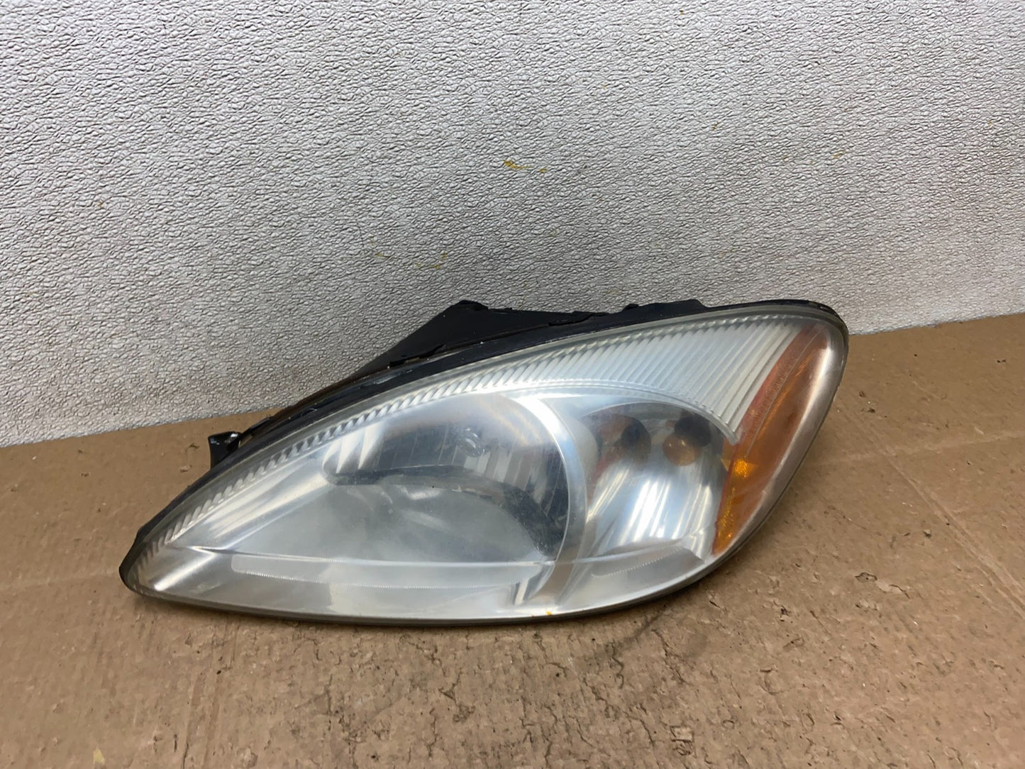 2000 to 2007 Ford Taurus Left Driver LH Side Halogen Headlight Oem Z1024 DW0