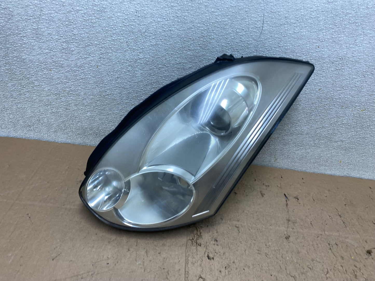 2006 2007 Infiniti G35 Coupe Headlight Left Driver LH OEM Xenon HID w3514  DG0