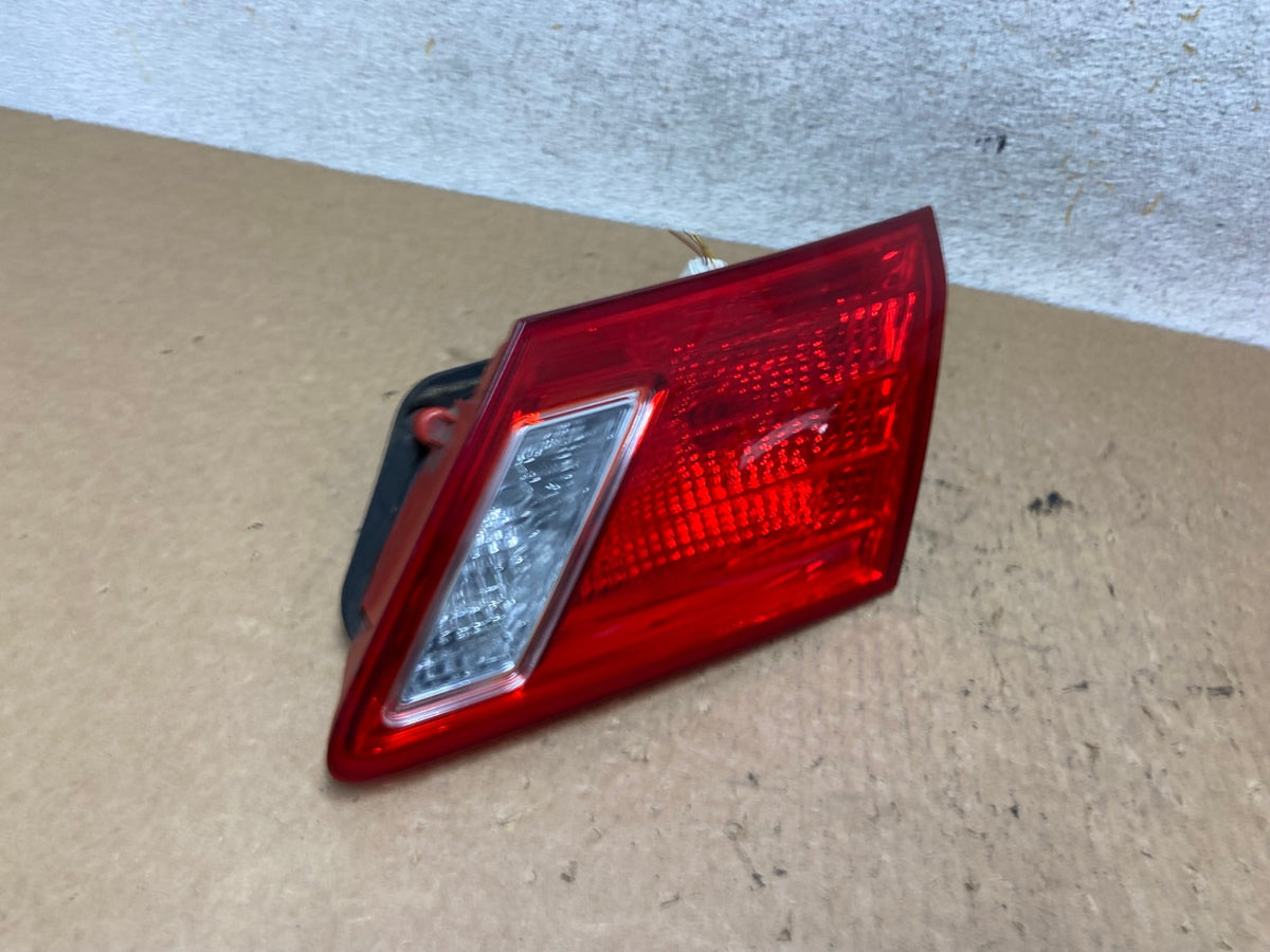 2007 2008 2009 Lexus Es350 Right Passenger RH Inner Tail Light AI3669 LK2