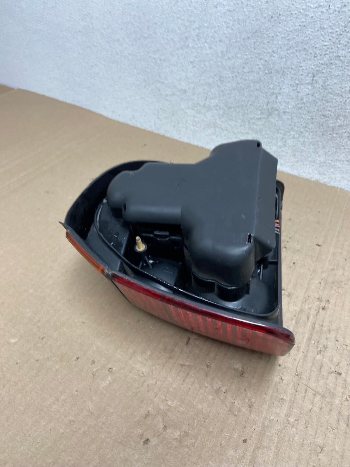 1997-2003 Volkswagen Golf MK3 Right Passenger RH Side Tail Light AE9658 LK6
