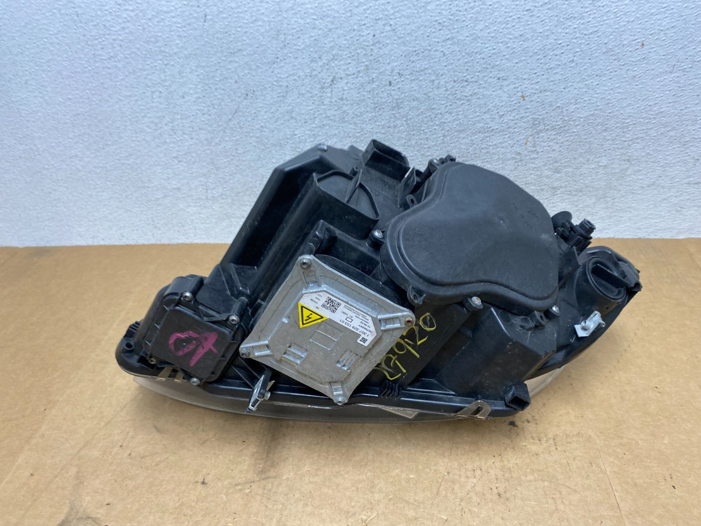 2007-2010 BMW 3-Series Coupe 335i Right Passenger Headlight Xenon HID AE3156 DW8