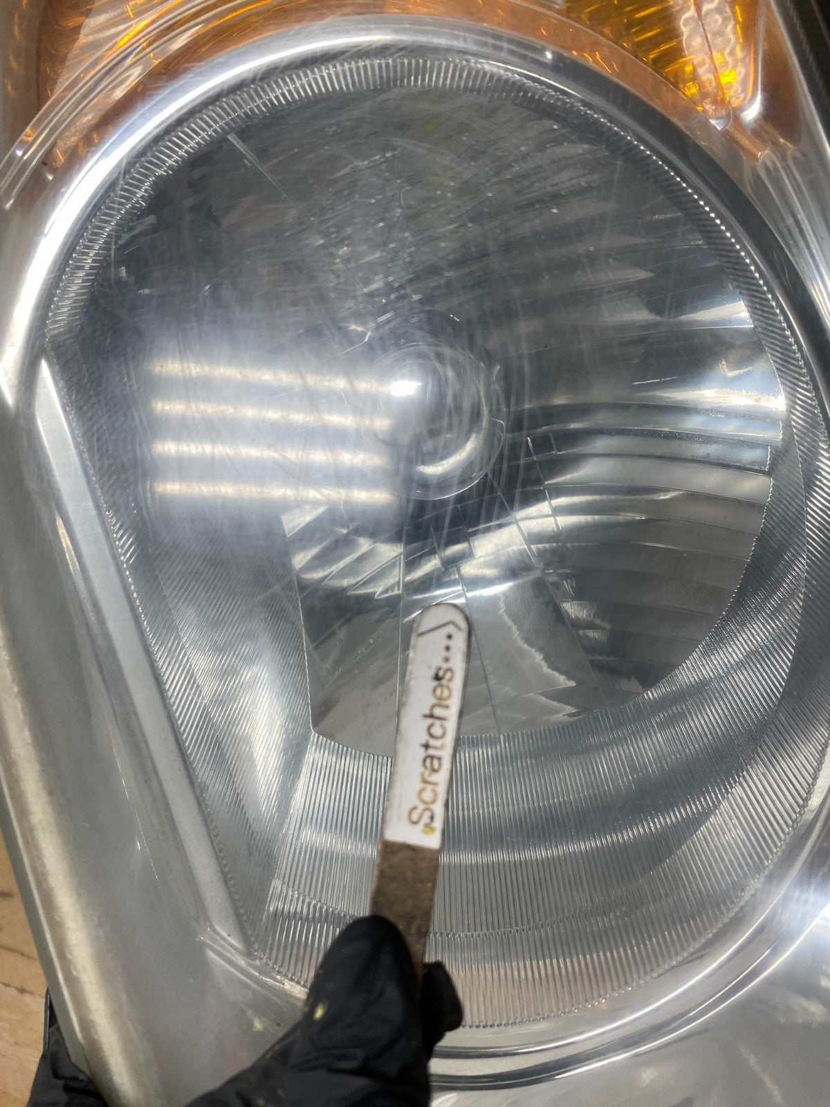 2003 to 2006 Honda Element Left+Right Side Headlights AH2958 DW3