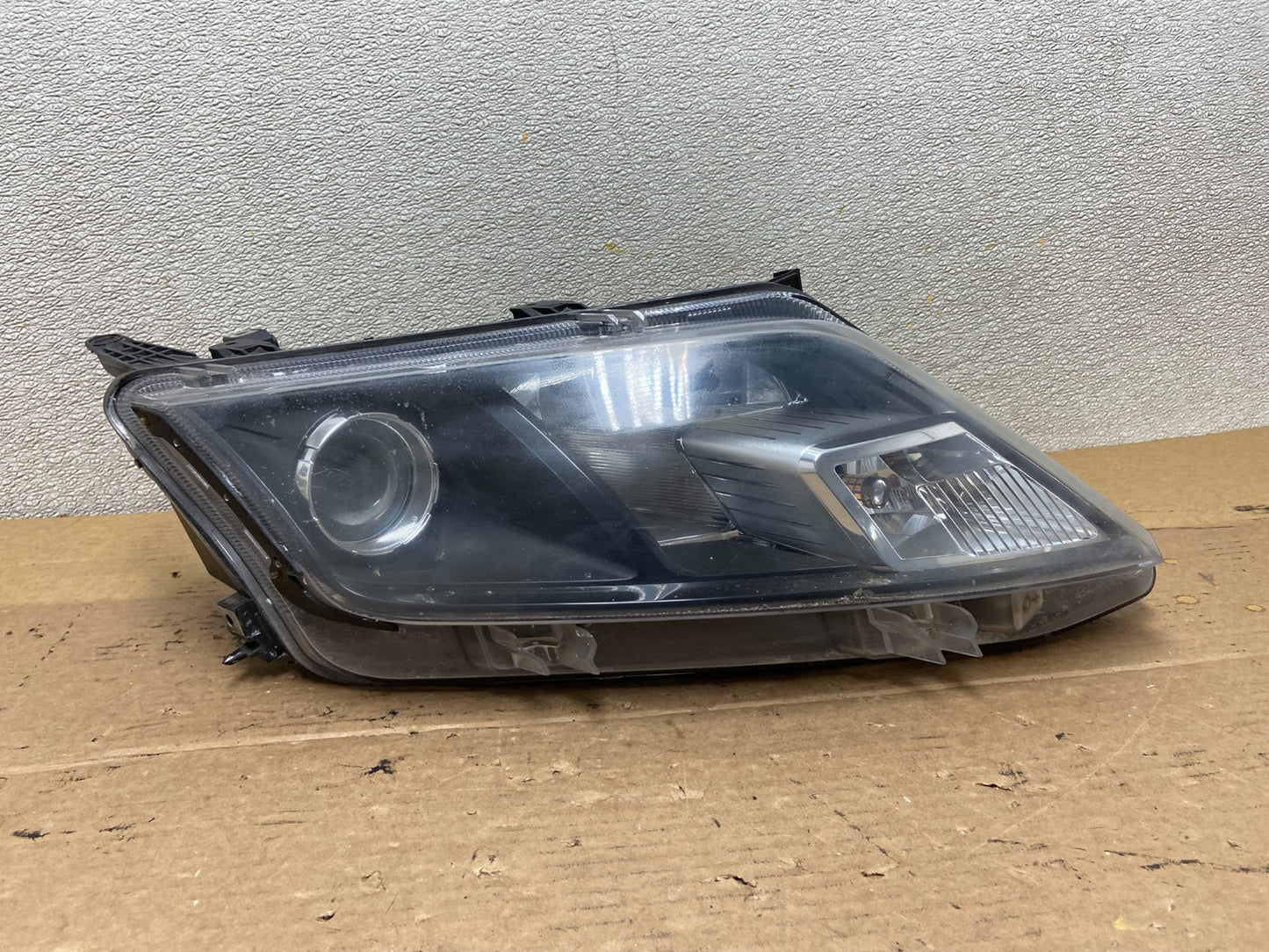 2010 2011 2012 Ford Fusion Right Passenger RH Headlight Halogen DEPO AB5276 DW0